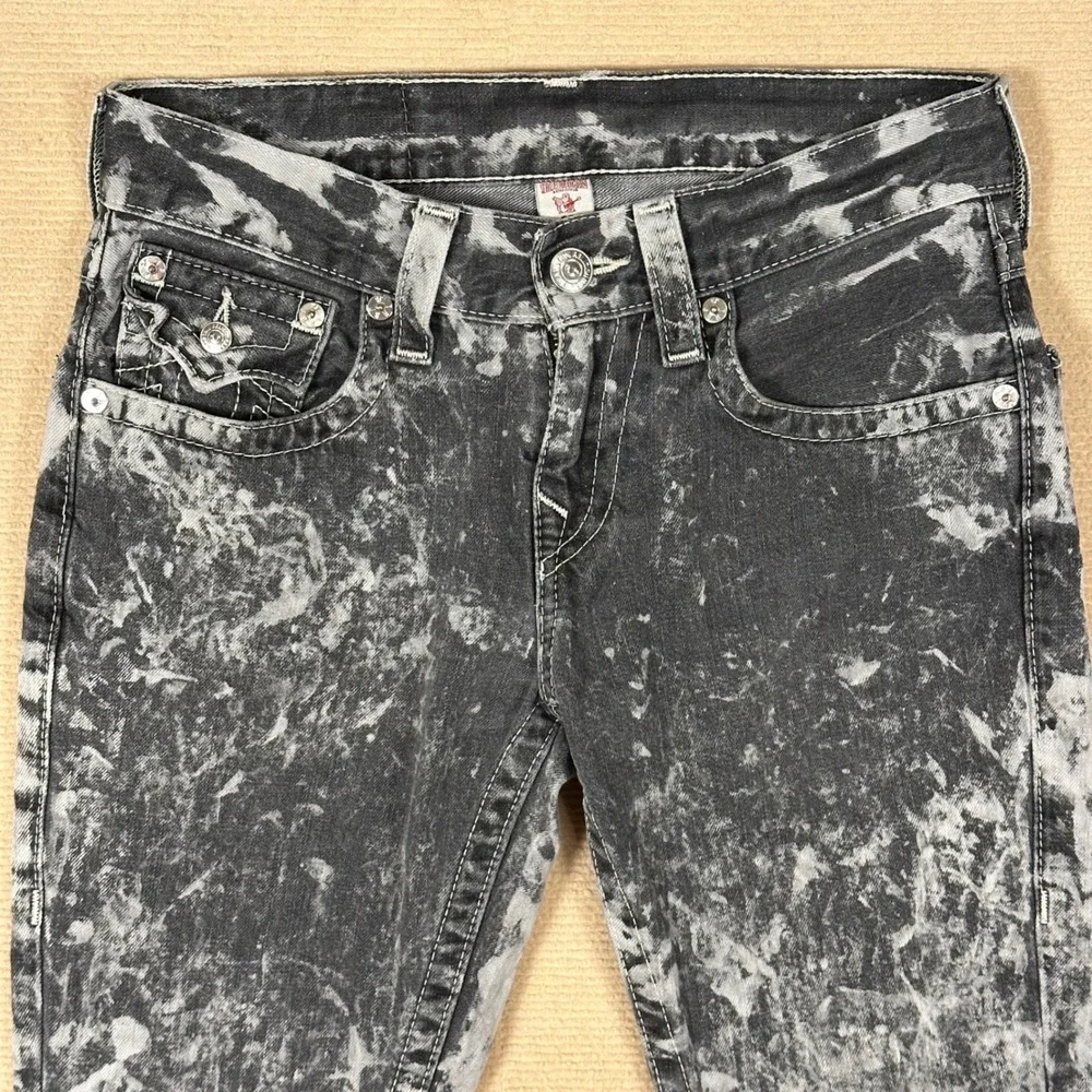 True Religion Straight Leg Flap Pocket Jeans Mens 28 (Fit 30x34) Acid Wash Denim